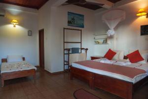 Shanthi Beach Resort