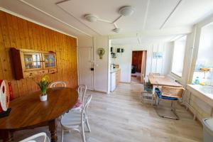Chez Eli