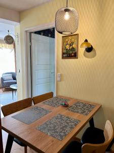 Idyllic apartment in Supilinn with a balcony, private parking and contact-free entrance