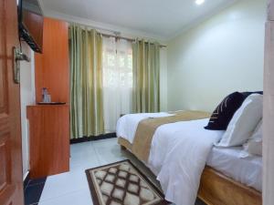 Mayas Suites