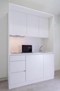 Host Wise - Central Private Flats - Terrace