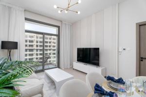 Nasma Luxury Stays - Laya Heights