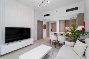 Nasma Luxury Stays - Laya Heights