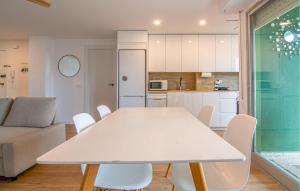 Beautiful Apartment In Cullera