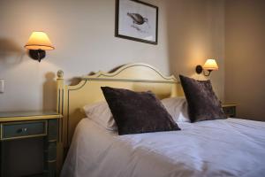 Hotels Hostellerie de la Tour d'Auxois : photos des chambres