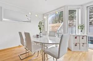 Arendalsuka - 3 roms leilighet midt i sentrum med 6 soveplasser og parkering - Eydehamn