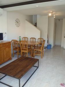 VILLA 3 PCES MEZ 48m2 + TERRASSE 7m2 REF 4034