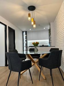 Pink House - Apartmány, Monção