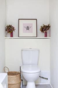 Central 1BR flat in Notting Hill, 1min to Tube