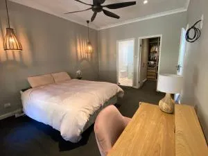 Castlehill Oasis - Kenthurst