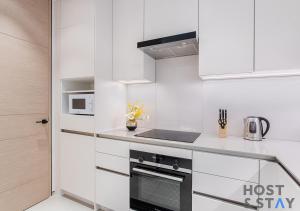 Highfloor 2-BR in Address Jumeirah Beach Residence