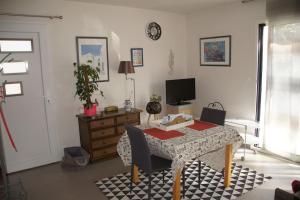 Studio RDC Terrasse Repos en Cote d'Armor - 4hvězdičkové hotely ve městě Perros-Guirec