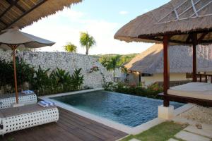 Escape to Paradise, Deluxe Fractional 2BR Garden Pool Villa Private Beach Near Uluwatu