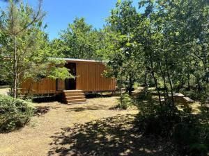 Campings Camping la Kahute - Tiny House au coeur de la foret : photos des chambres