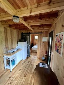 Campings Camping la Kahute - Tiny House au coeur de la foret : photos des chambres