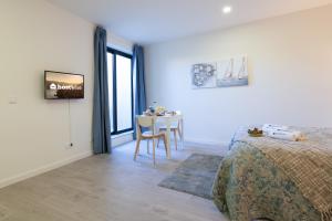 Host Wise - Central Private Flats - Terrace