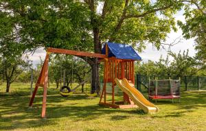 Amazing Home In Oljasi With Sauna