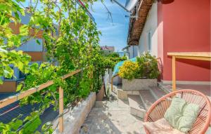 Gorgeous Apartment In Nin With Wifi