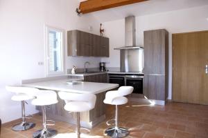 Appartements T3 coeur de Sanary - 100m du port : photos des chambres