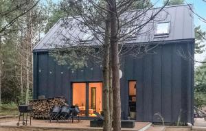 Cozy Home In Jamielnik With Wifi