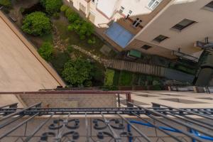 Kings Haven Downtown with Balcony