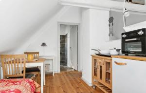Cozy Home In Haderslev With Kitchen