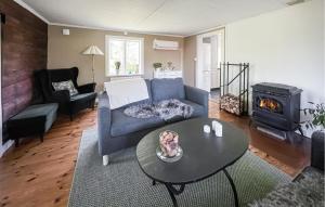 2 Bedroom Nice Home In Bjärnum