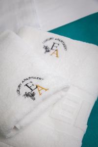 EA Luxury Apartment with sea view