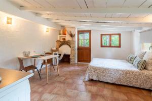 Appartements Maison Marvic, Studio dans les pins : photos des chambres