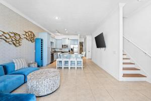 Beach House - Sea La Vie by Panhandle Getaways