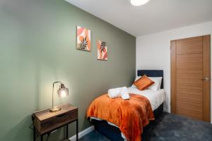 The Blue Barbican Flat- spacious, stylish, in a perfect location and accessible