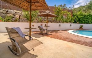 4 Bedroom Cozy Home In Iznajar
