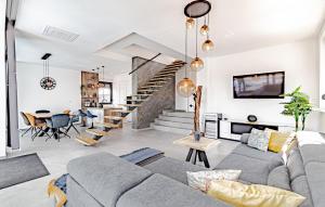 Cozy Home In Zavalatica