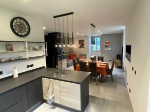 Appartements Tour medievale renovee au coeur du Pays du Mont-Blanc : photos des chambres