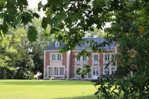 Chambres d'Hotes Spa Château d'Omiécourt - Hombleux