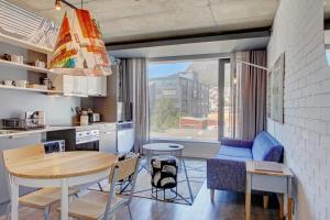 406 WEX1 by Perch Stays with daily housekeeping