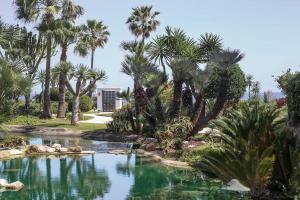 Paradise at Costalita beachfront apartment RDR390