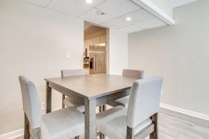 Welcoming Townhome: 12 Mi to Downtown Smyrna