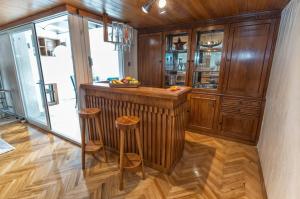 large & spacious apartment with fantastic views