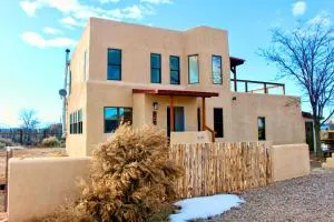 Casa Vinella Viejo - Taos Junction