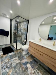 Maisons de vacances Coup de coeur charmante maison aux bois mures : photos des chambres