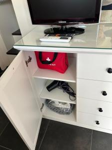 Myrto luxurious top floor studio
