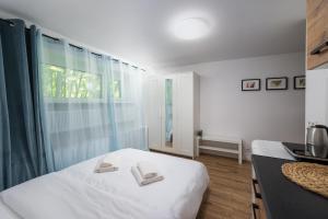 Pole Mokotowskie Comfort Studio by BookingHost