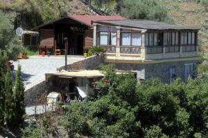 CASA LUXURY MADERA EN LAS MONTAÑAS DE TORROx