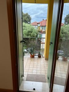Apartment with Garden View