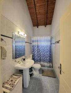 Koroni Kamares Valley Farm Amidst Olive Groves