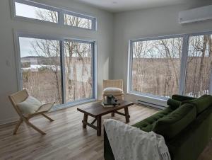 La Vue - Mountain Top Cottage