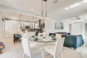 Game Room and BBQ Cape Coral Escape, 5 Mi to Beach!