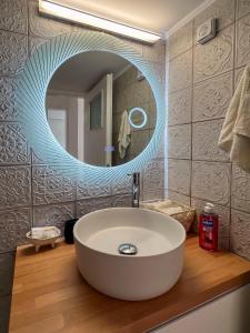 Raise Varkiza Serenity Suite