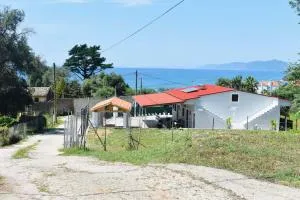 Ioanna's and Niko's Skala Apartments - Paramonas